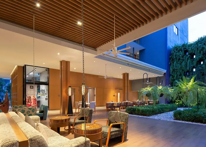 Holiday Inn Express Phuket Patong Beach Central By Ihg